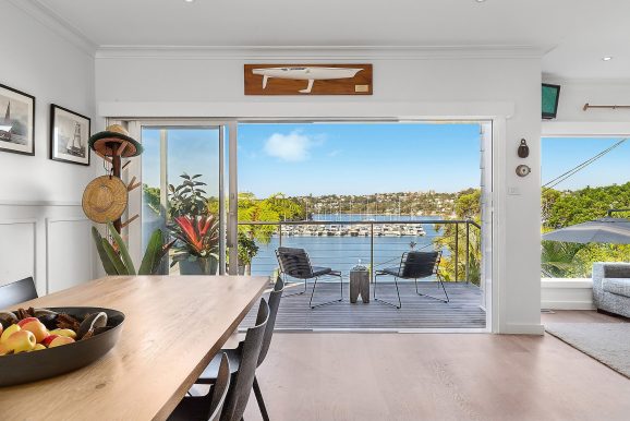 Sandy-Bay-Rd-Clontarf-Dining-Balcony