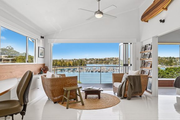 Sandy-Bay-Rd-Clontarf-Retreat